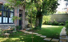 Au Coeur Du Jardin